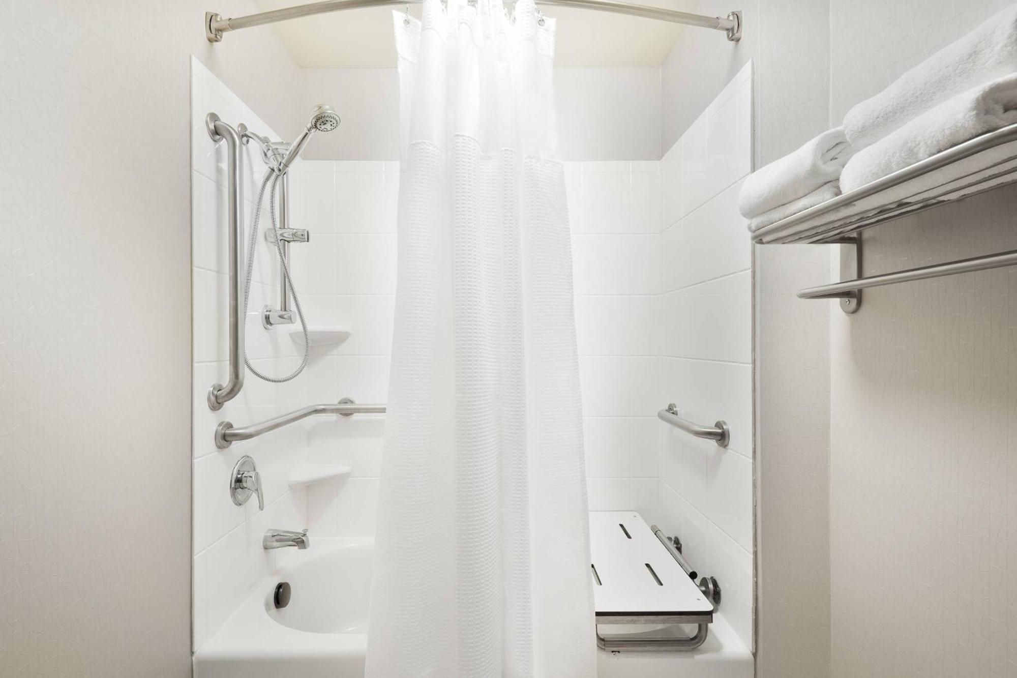 Springhill Suites By Marriott Wheeling Triadelphia Area Bagian luar foto