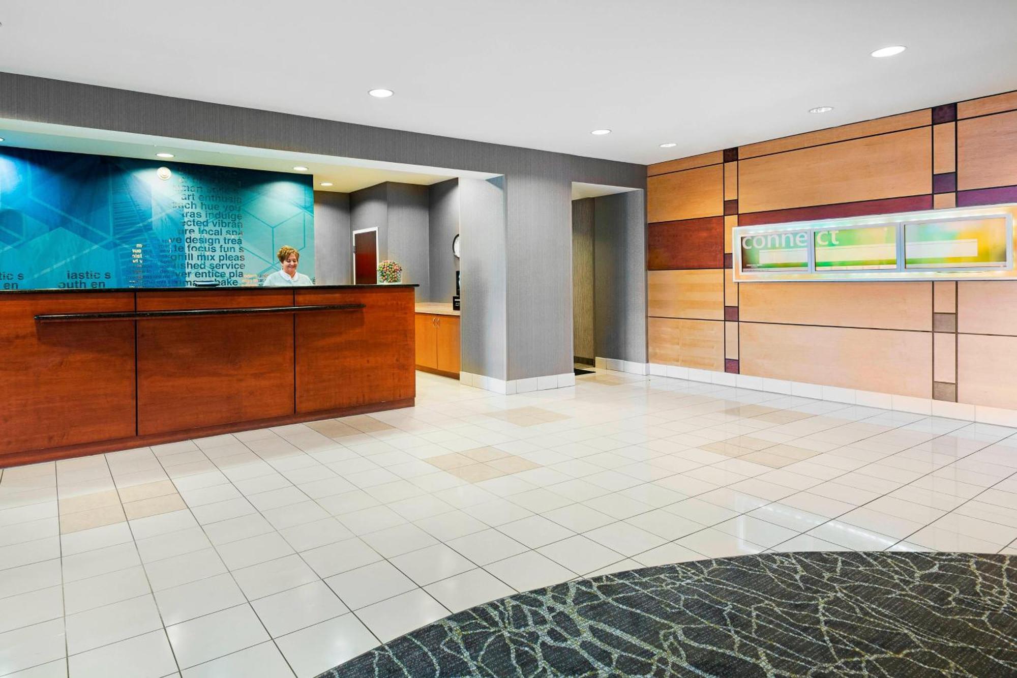 Springhill Suites By Marriott Wheeling Triadelphia Area Bagian luar foto