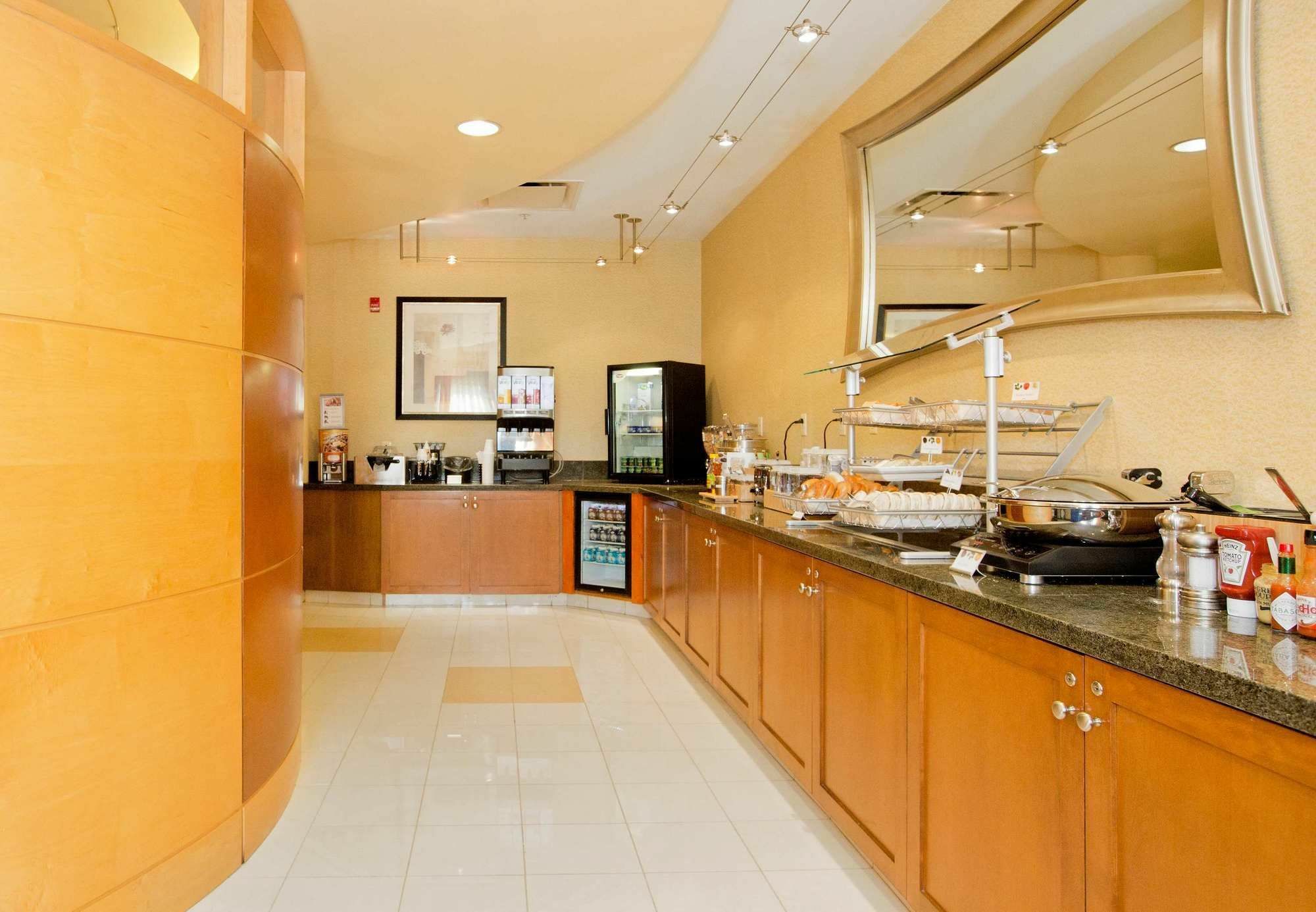 Springhill Suites By Marriott Wheeling Triadelphia Area Bagian luar foto